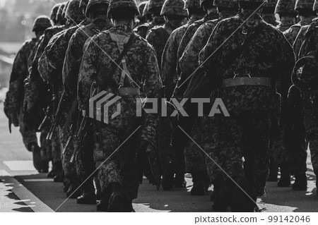 排列整齊的日軍步兵 排列整齊的日軍步兵 99142046