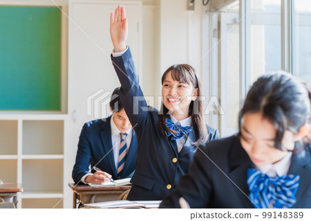 High school students wearing uniforms studying in the classroom 99148389