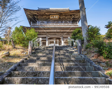 Ryugenji Temple (Toyokawa City, Aichi Prefecture) double gate 99149508