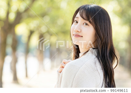 Girls' trip young woman Girls' trip young woman 99149611