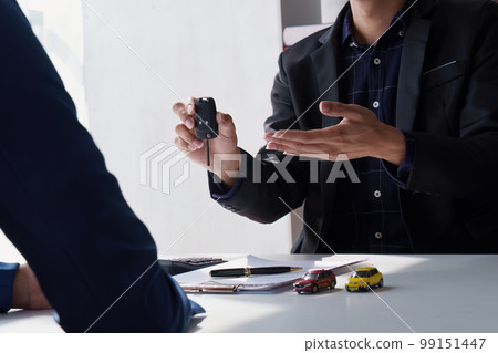 Close up Agency explain agreement contract for loan credit financial, lease and rental concept 99151447