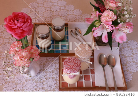 bottle sweets 99152416