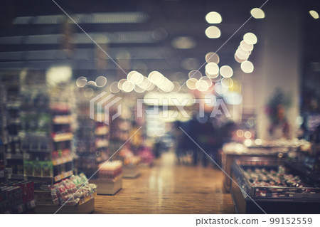 shopping blur image 99152559
