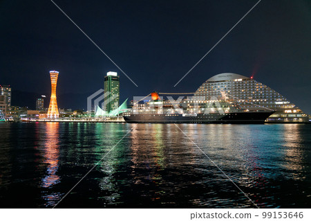 客船停泊在神戶港 99153646