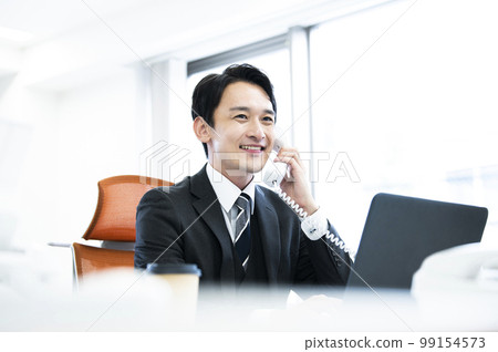 Business phone call conversation smile male 99154573