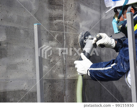 Concrete base preparation work using a dust-collecting sander Concrete base preparation work using a dust-collecting sander 99155930