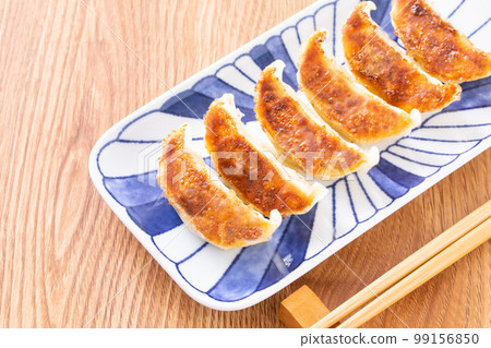 吃煎餃 吃煎餃 99156850