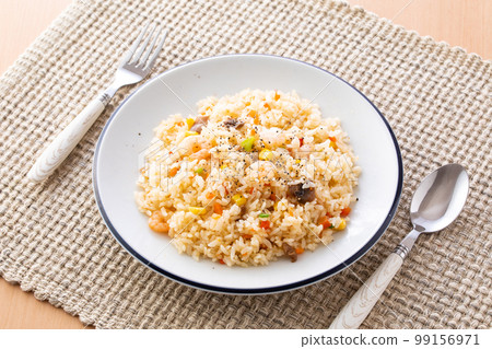 吃蝦抓飯 99156971
