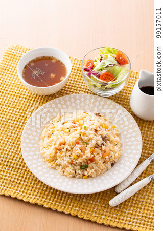 吃蝦抓飯 99157011