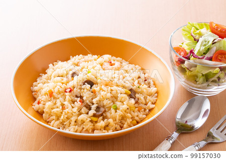 吃蝦抓飯 99157030
