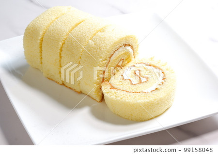 Fluffy roll cake (vanilla) 99158048