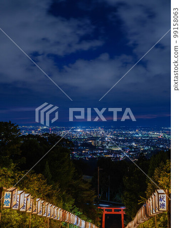 從高良大社看久留米市的夜景 99158063