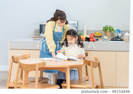 Elementary school girl studying 99158846