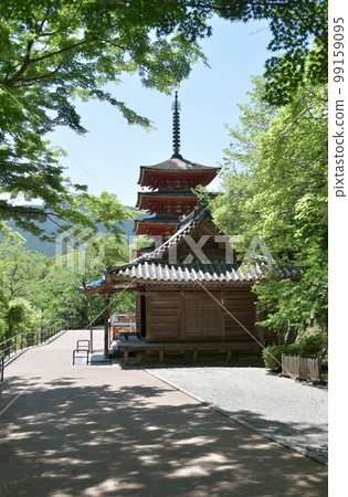 奈良縣櫻井市初瀨市長谷寺、本長谷寺及其五層寶塔 99159095