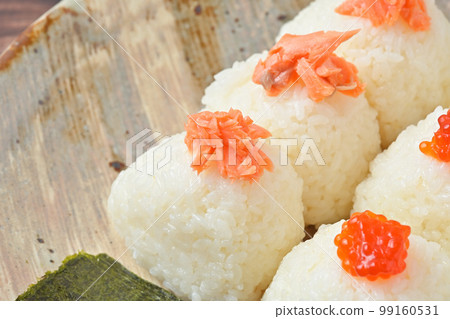 3 rice balls, rice balls, and rice balls. Ingredients are salmon, red bean, and plum. 99160531
