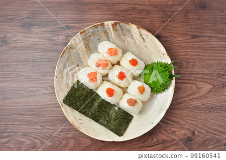 3 rice balls, rice balls, and rice balls. Ingredients are salmon, red bean, and plum. 99160541