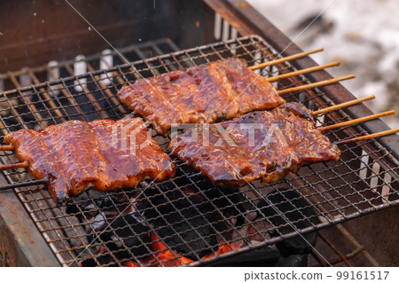 Eel grilled with a net eel 99161517