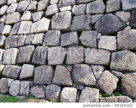 Engraving on the stone wall in the hidden enclosure of Osaka Castle [Chuo-ku, Osaka-shi, Osaka] November 2022 99164102