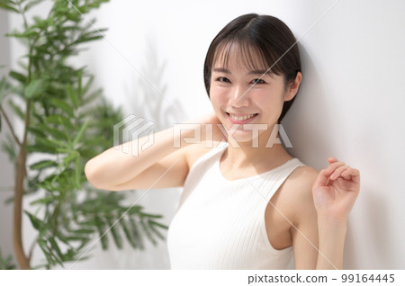 Beauty young woman 99164445