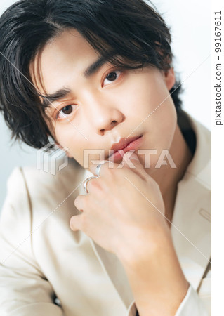 男性肖像，無性別化妝，男士化妝品，護膚品 99167611