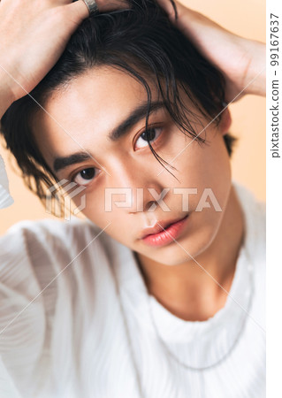 Male portrait, genderless makeup, men's cosmetics, skin care 99167637