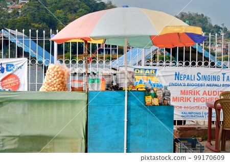 A fast food stall selling fuchka for tourist people in Mirik Darjeeling West Bengal India South Asia Pacific December 31, 2022 A fast food stall selling fuchka for tourist people in Mirik Darjeeling West Bengal India South Asia Pacific December 31, 2022 99170609