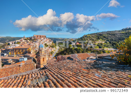 Amazing Sunrise at the old baroque town of Ragusa Ibla in Sicily. 99172349