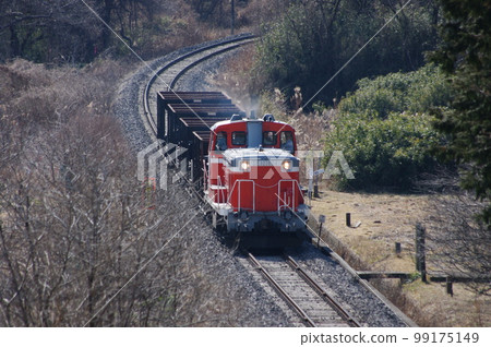 Suigun Line near Fukuroda DE10 construction train Suigun Line near Fukuroda DE10 construction train 99175149