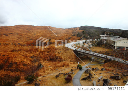 Akiyoshidai in autumn, Mine City, Yamaguchi Prefecture Akiyoshidai in autumn, Mine City, Yamaguchi Prefecture 99175251