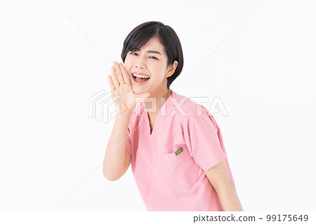 nurse young woman 99175649