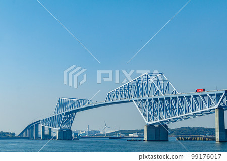 【東京街景】東京門大橋（若洲公園） 99176017