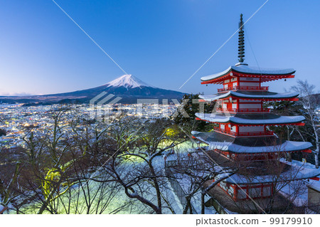 Arakurayama Park Winter Night Mt. Fuji Arakurayama Park Winter Night Mt. Fuji 99179910