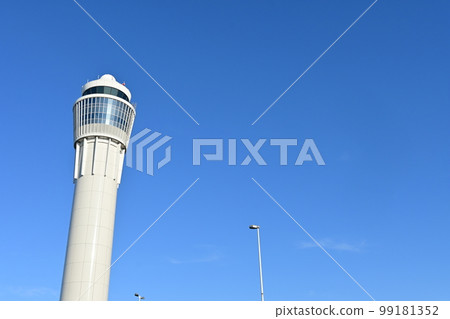 日本中部國際機場 Centrair 控制塔和晴空 日本中部國際機場 Centrair 控制塔和晴空 99181352