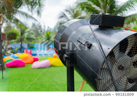 Foam generator. 99181809