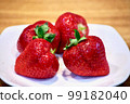 Big red Amao strawberries 99182040