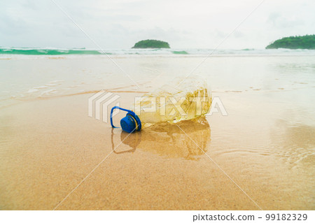 The sea is beautiful, but the unsettled plastic waste can cause damage to the sea and aquatic life. Plastic waste is not biodegradable on its own. The sea is beautiful, but the unsettled plastic waste can cause damage to the sea and aquatic life. Plastic waste is not biodegradable on its own. 99182329