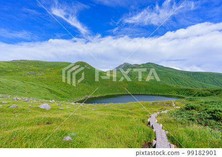 攀登鳥海山、美濱鳥海湖、七合目、秋田富士、拜山地 攀登鳥海山、美濱鳥海湖、七合目、秋田富士、拜山地 99182901