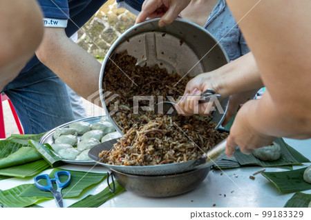 餡料，清明節，祭拜祖先，供品，草仔粿，詰め物、清明節、先祖供養、お供え物、曹丕九份、Stuffin 99183329