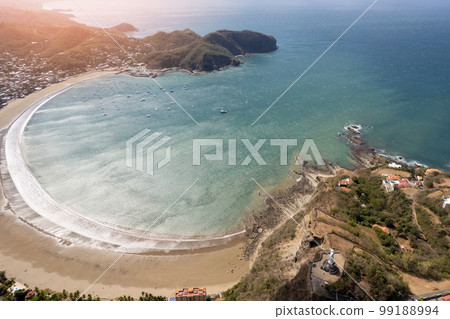 Blue bay in pacific ocean Blue bay in pacific ocean 99188994