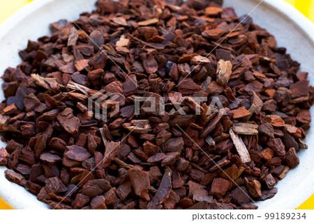 Pine bark is an ingredient for cultivation. Beneficial to the soil and plants. Pine bark is an ingredient for cultivation. Beneficial to the soil and plants. 99189234