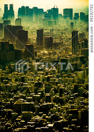 Image of Shinjuku subcenter and dusk 99192783