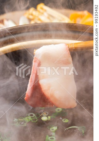Tabu Shabu Shabu-shabu Japanese food of yellowtail Tabu Shabu Shabu-shabu Japanese food of yellowtail 99193492