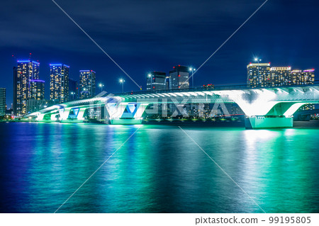 【東京都市風光】東京灣畔的城市夜景（豐洲九琉璃公園） 99195805