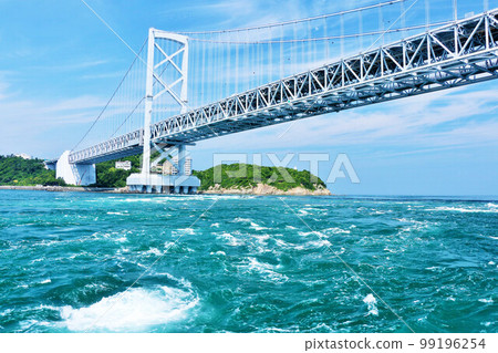 德島縣鳴人海峽大橋和鳴人漩渦 99196254