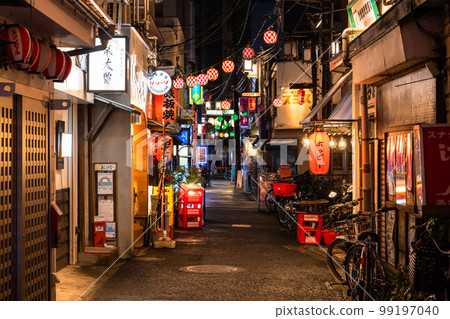 《Tokyo》 Nostalgic bar in front of Nakano station 99197040