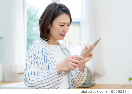 切手指菜刀的女人 99202154