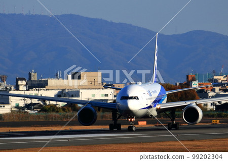 大阪國際機場 ANA Airplane Takeoff Ready Sky Park 大阪國際機場 ANA Airplane Takeoff Ready Sky Park 99202304