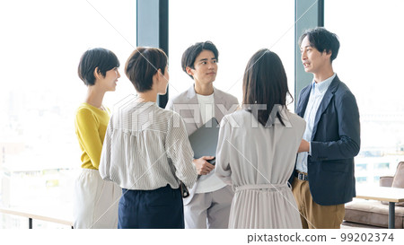 business casual conversation 99202374