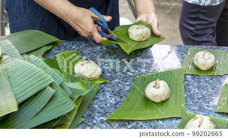 手工，修剪，剪刀，草仔粿，芭蕉葉子，手作り、剪定、はさみ、草餅、オオバコの葉，pruning, 99202665