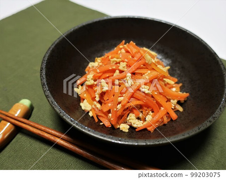 Delicious carrot shiri shiri 99203075